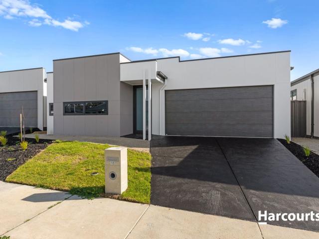12 Portillo Crescent, Pakenham, VIC 3810