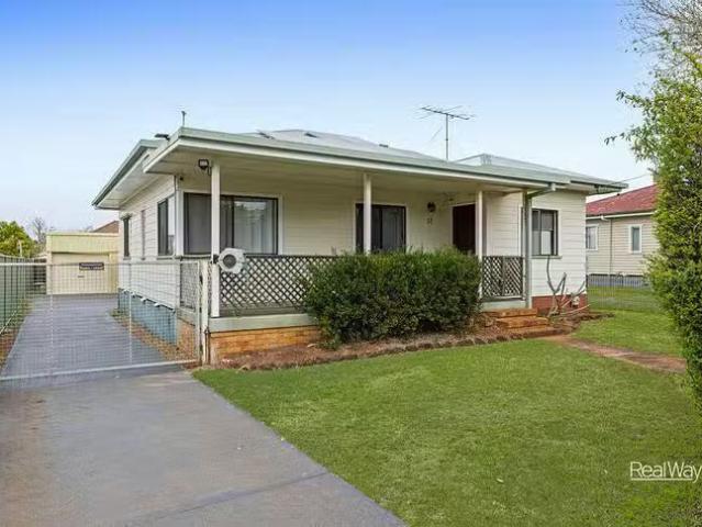 12 Princess Street, Newtown, QLD 4350
