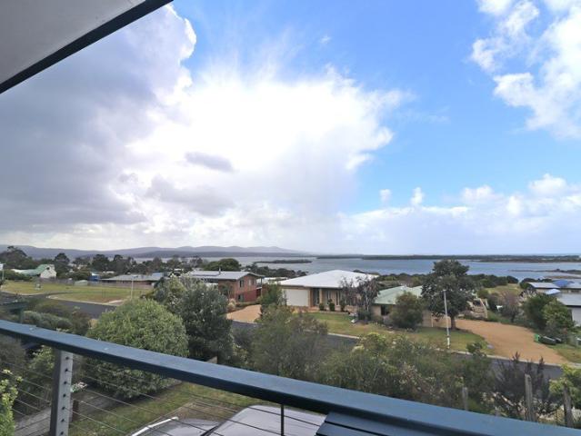 12 Raheen Drive