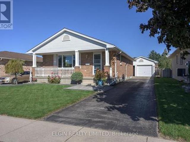 12 Rickwood Place, St. Thomas, ON, N5R 5Z3 house for sale | Listing ID X13879 | Royal LePage