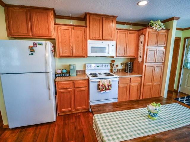 12 Ridgecrest Way