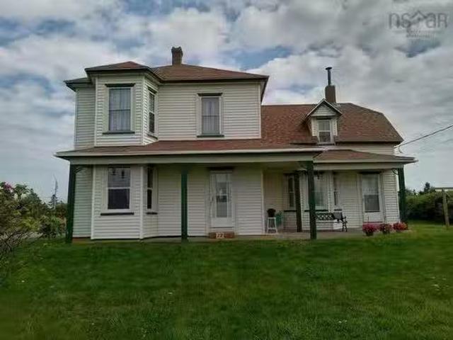 12 Ripine Lane, Pinkneys Point, NS, B0W 1B0 house for sale.