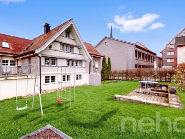12 Room single house