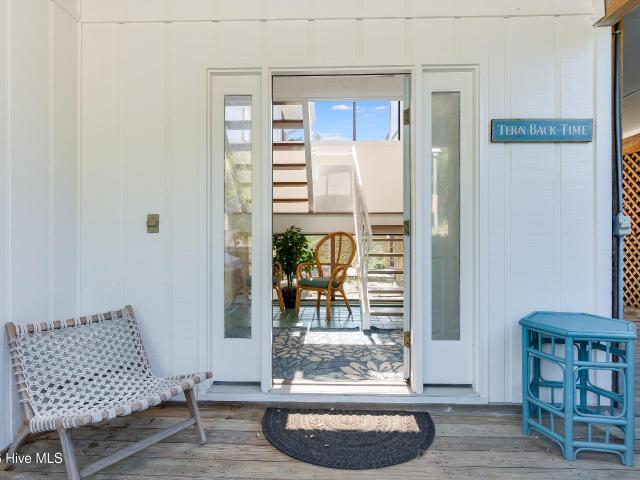 12 Royal Tern Court