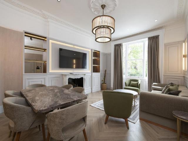 12 Royal Crescent, London, W11 4RJ, United Kingdom | 2 bed apartment for rent #122102127 | Rentberry