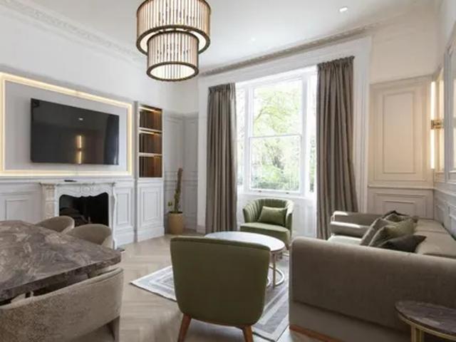 12 Royal Crescent, London, W11 4RJ, United Kingdom | 2 bed apartment for rent #122102127 | Rentberry