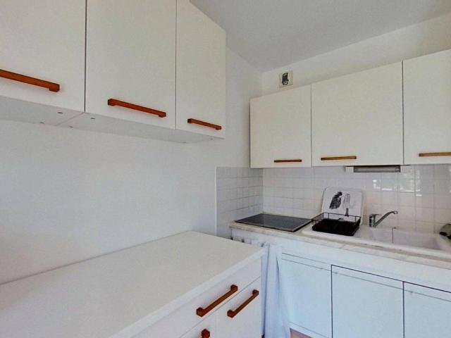 12 Rue de Cuire Lyon 69004 T2 Meublé 1099 €CC