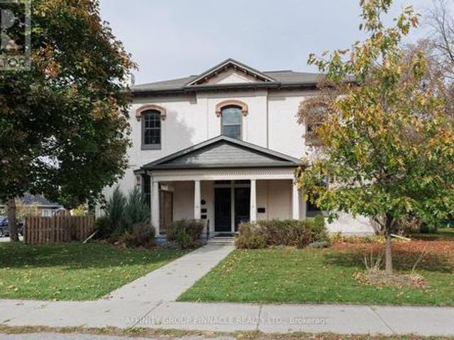 12 Russell Street E, Kawartha Lakes Lindsay, ON, K9V 1Z8 house for sale | Listing ID X12953 | Royal LePage