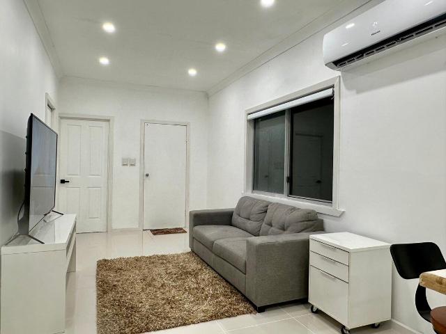 12 Sackett St