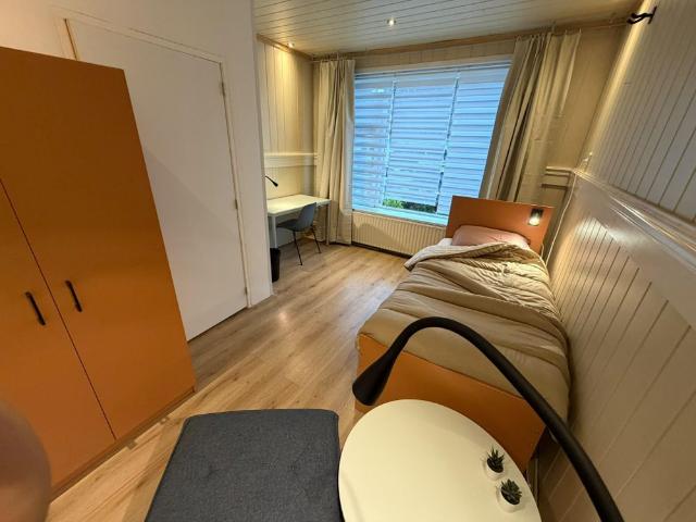 12, Saturnusstraat, 7521WL, Enschede