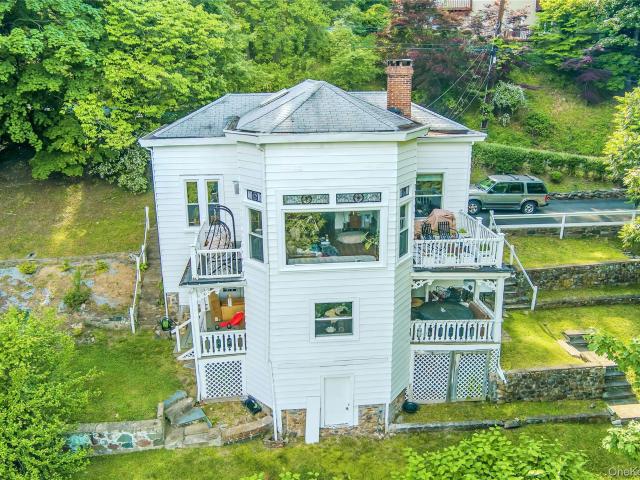 12 Shadyside Avenue