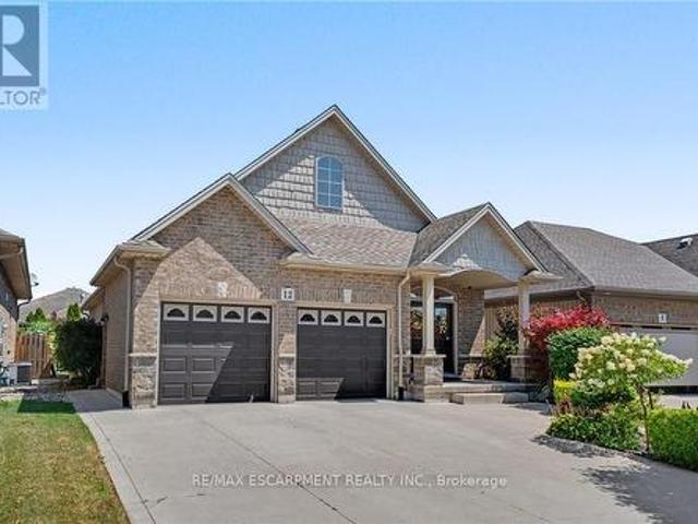 12 Silverwood Avenue, Welland, ON, L3C 0B7 house for sale | Listing ID X13658 | Royal LePage