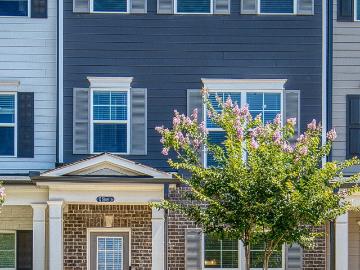 12 Silver Lane