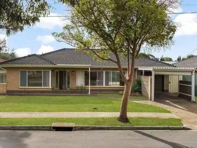 12 Southern Avenue, West Beach, SA 5024