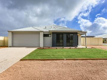 12 Spinnaker WayDrummond Cove WA 6532, Australia