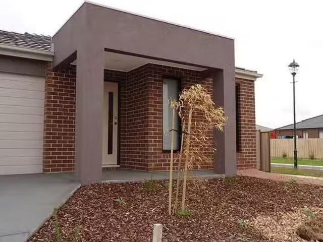 12 Split Rock Drive, Brookfield, VIC 3338