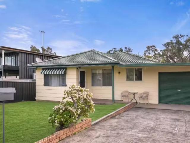 12 Springall Avenue, Wyongah House for rent Listed by Adrian.