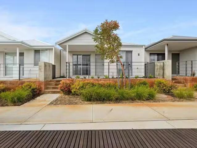 12 Sweep Lane, Champion Lakes, WA 6111