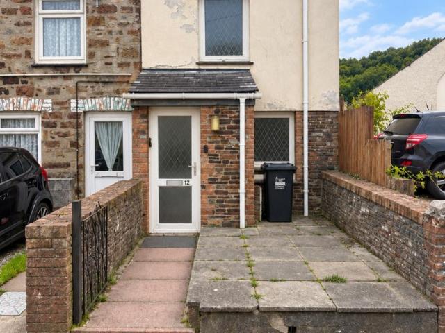 12 Station Road, St. Blazey, Par 3 bed end of terrace house to rent £925 pcm £213 pw