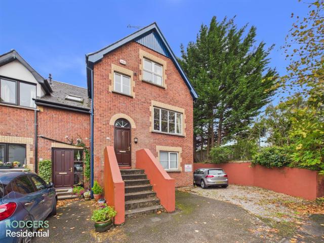 12 Station Square, Helens Bay
