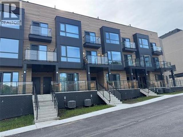 12 Suncrest Lane Unit# 207, Muskoka Lakes, ON, P1H 1G1 townhouse for lease | Listing ID 40852 | Royal LePage