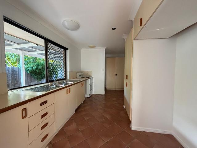 12A Exeter Street, Torquay QLD 4655