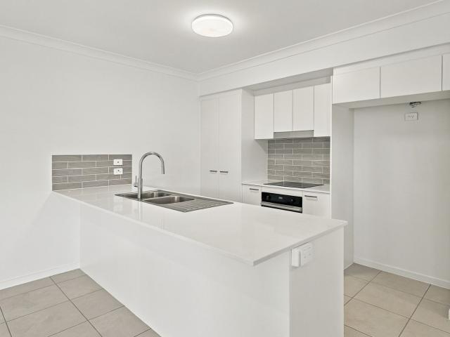 12B Knot Street, WOODGATE, QLD 4660