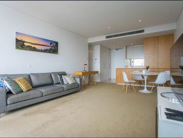 12th Floor River Views Luxury Apartment Fully Furnished & Equipped, 2 bedrooms, 2 bathrooms