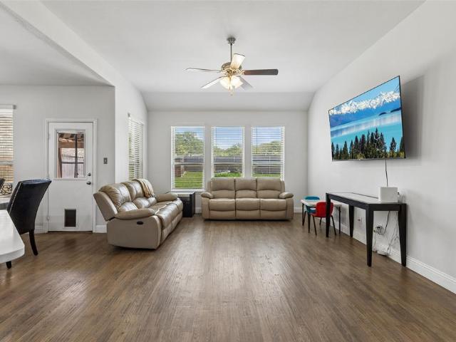 1304 Mountain View Lane