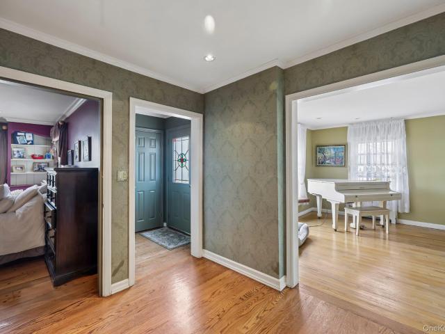 1304 Harbor Road