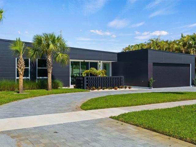 1304 Indian Rocks Rd, Belleair, FL 33756