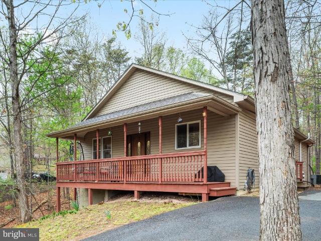 1304 Lakeview Drive