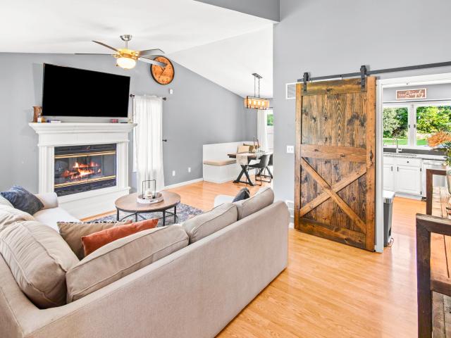 1304 Reva Lane