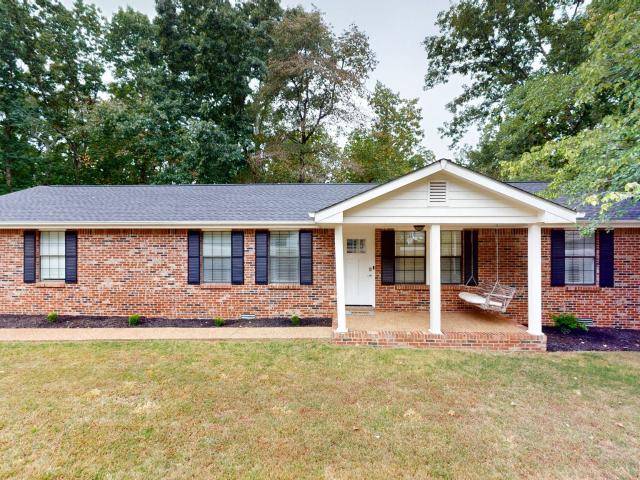 1304 Winding Way Dr