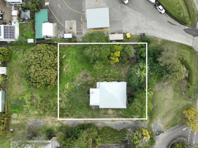 1304sqm development opportunity with Local Centre zoning in central Landsborough