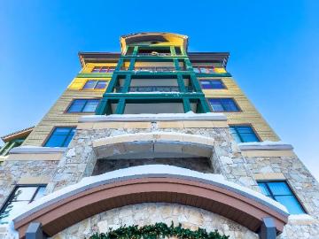 13051 Ritz Carlton Highlands Ct, Truckee, CA 96161 | MLS #ML81952