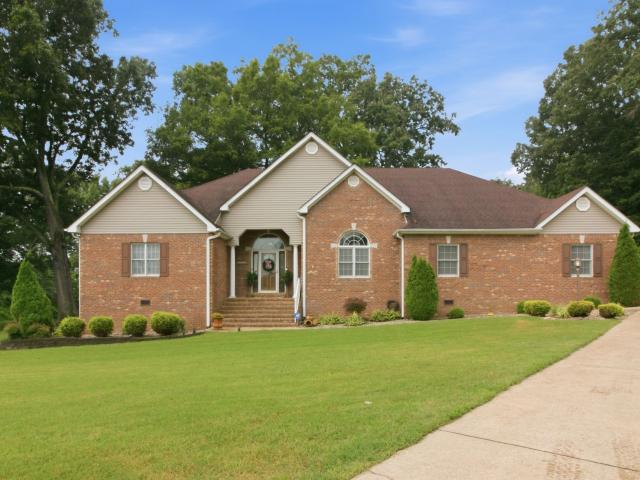 1305 Oakbrook Dr