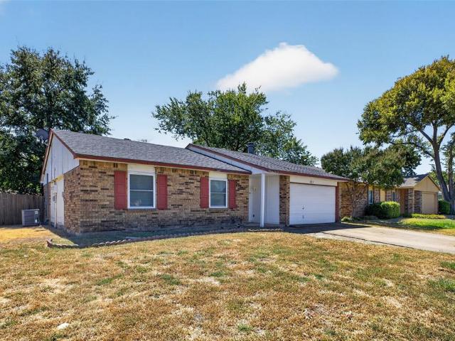 1305 Clark Trail