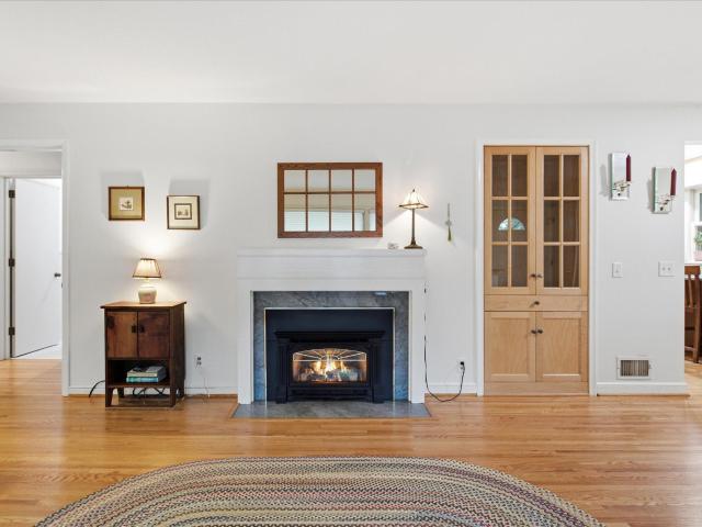 1305 E 52nd Street