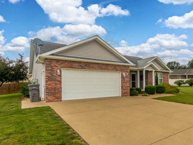 1305 Hillside Court