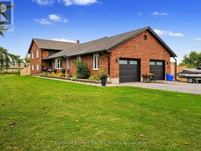 1305 Holden Road, Selwyn, ON, K9J 6X5 house for sale | Listing ID X13848 | Royal LePage