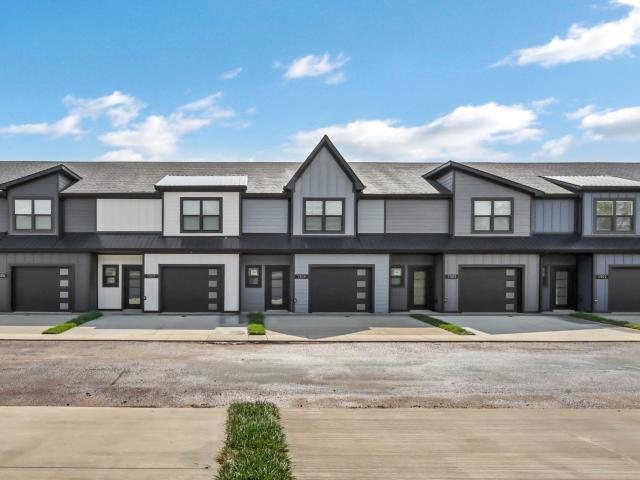 1305 Jonathan Wade Circle