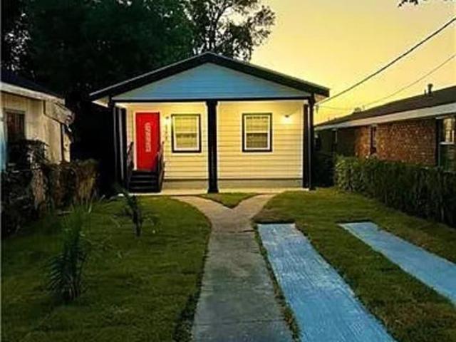 1305 L.B Landry Avenue