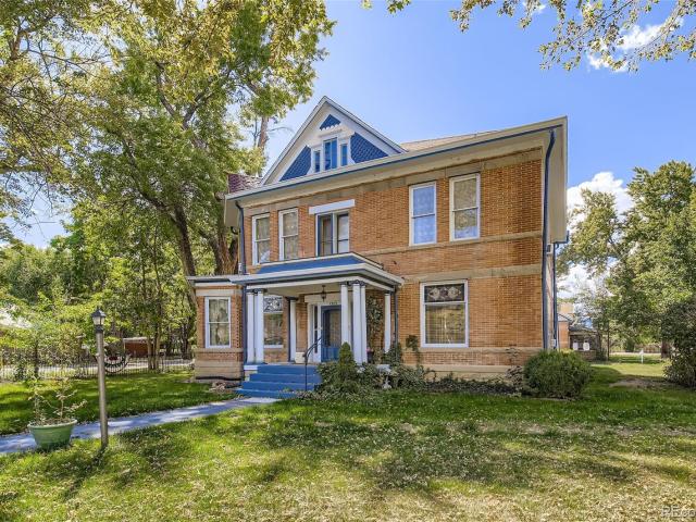 1305 W 3rd Street