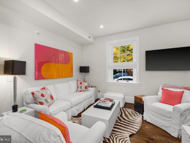 1305 30th St NW, Unit 106, Washington, DC 20007 | MLS #DCDC2230