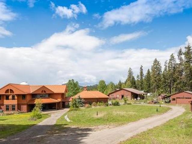 1306 Huckleberry Road, Kelowna, BC, V1P 1M5 Luxury House for sale | Listing ID 10391 | Royal LePage Carriage Trade Luxury Properties