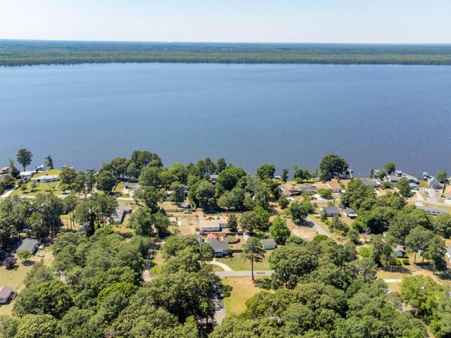 1306 Slick Hill Road