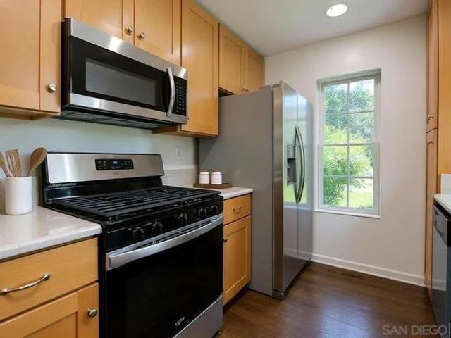 13076 Wimberly Square, Unit 03076 2 Bedroom Condo for Rent at 13076 Wimberly Sq, San Diego, CA 92128 Sabre Springs