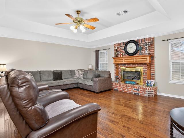 1307 Mary Lee Lane