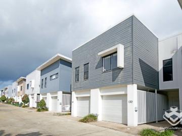 130/7 GIOSAM STREET, RICHLANDS, Modern & Premium 3 Bedroom Townhouse Parkside & Prime Location